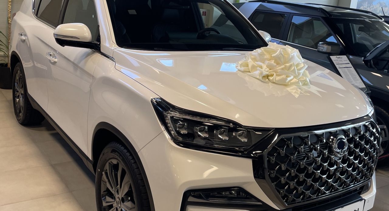 REXTON PREMIUM 2,2 eXDI AWD A8