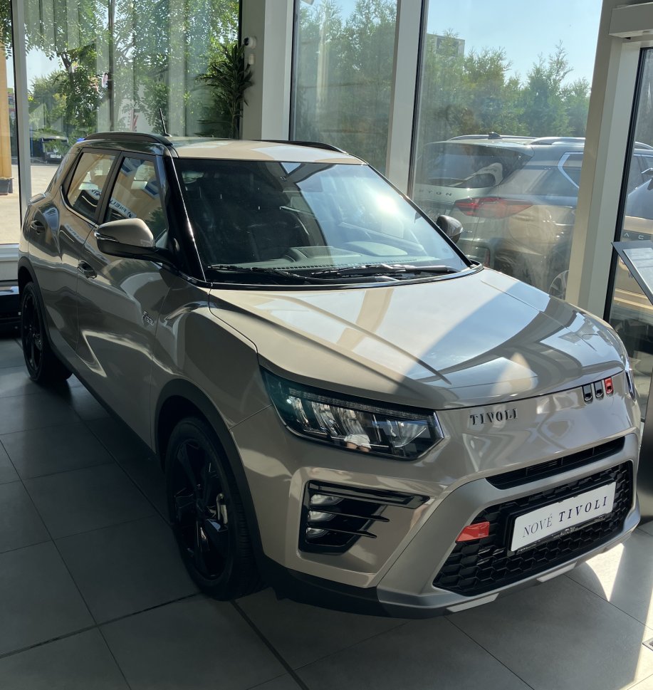 KGM TIVOLI STYLE AWD A6