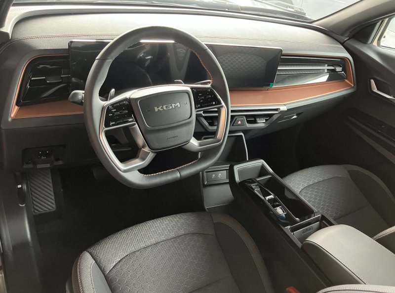 KGM TORRES HEV Style A6