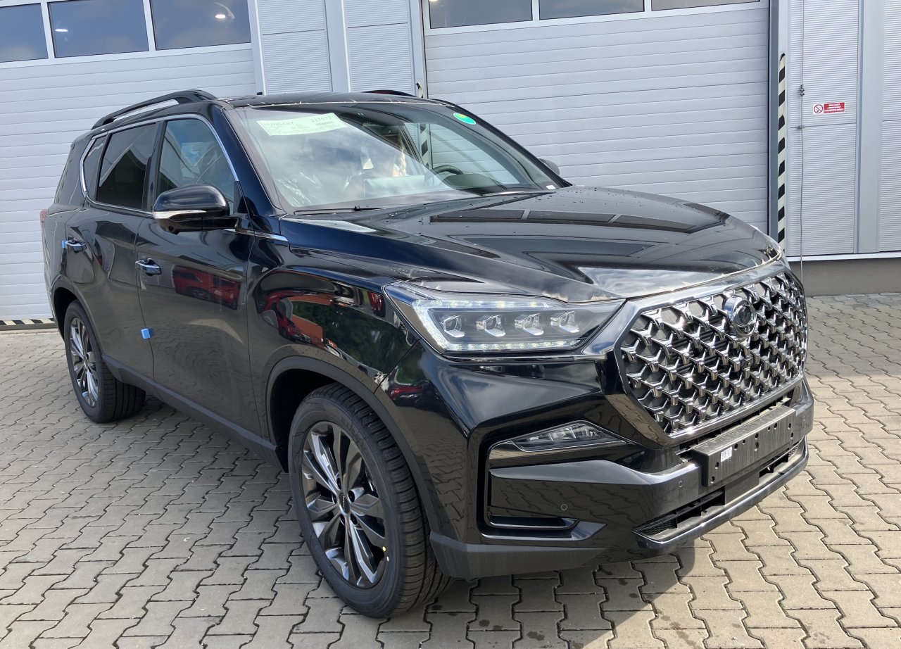 KGM REXTON PREMIUM BLACK PAKET